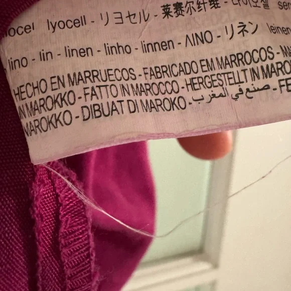 Vibrant Magenta Ruffled Blouse - Picture 3 of 3